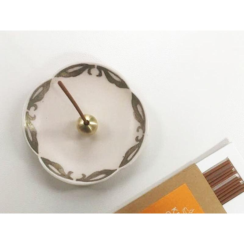 博鳳堂 お香立て ボール 金 ゴールド 真鍮製 線香 棒香 炭谷三郎商店 球体 金色 仏具 St 072 ココショク 日本の手仕事ショップ 通販 Yahoo ショッピング