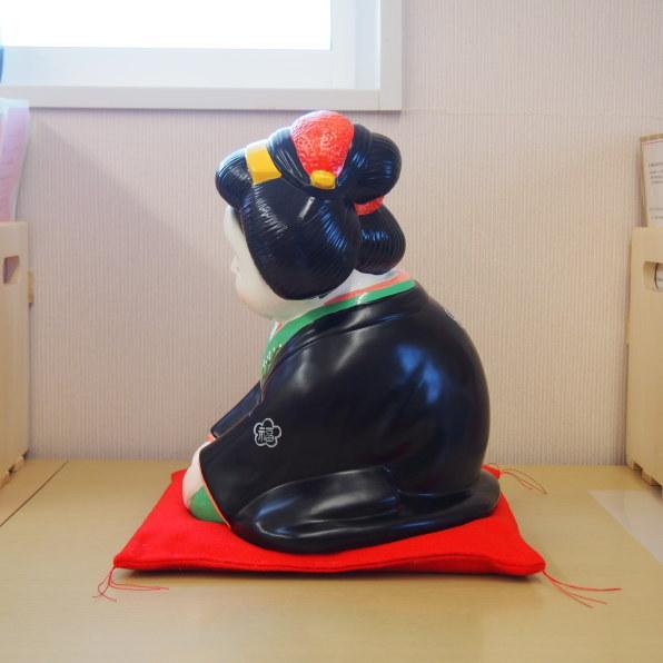 置物 縁起物 常滑焼 お福さん 座布団付き 送料無料 日本製 縁起