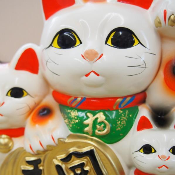 招き猫 置物 縁起物 常滑焼 開運招福 3匹猫 6号 日本製 陶器 招き猫 置物 縁起物 常滑焼 開運招福 3匹猫 6号 日本製 陶器