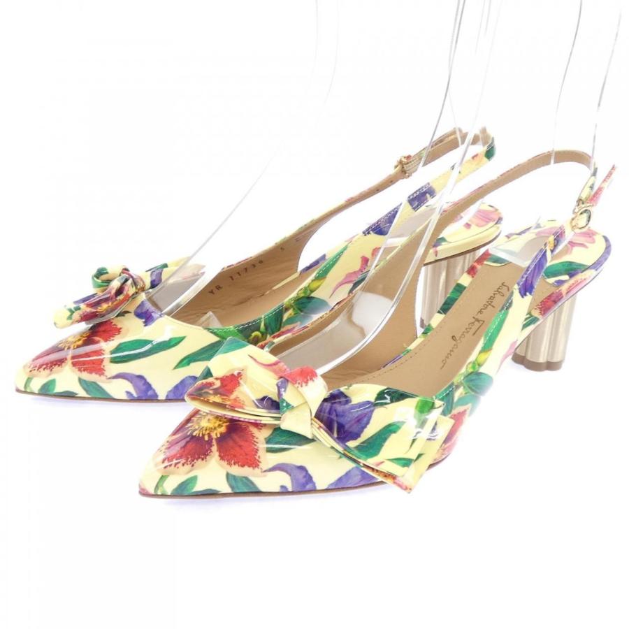サルヴァトーレフェラガモ SALVATORE FERRAGAMO YR 11738 5 D パンプス
