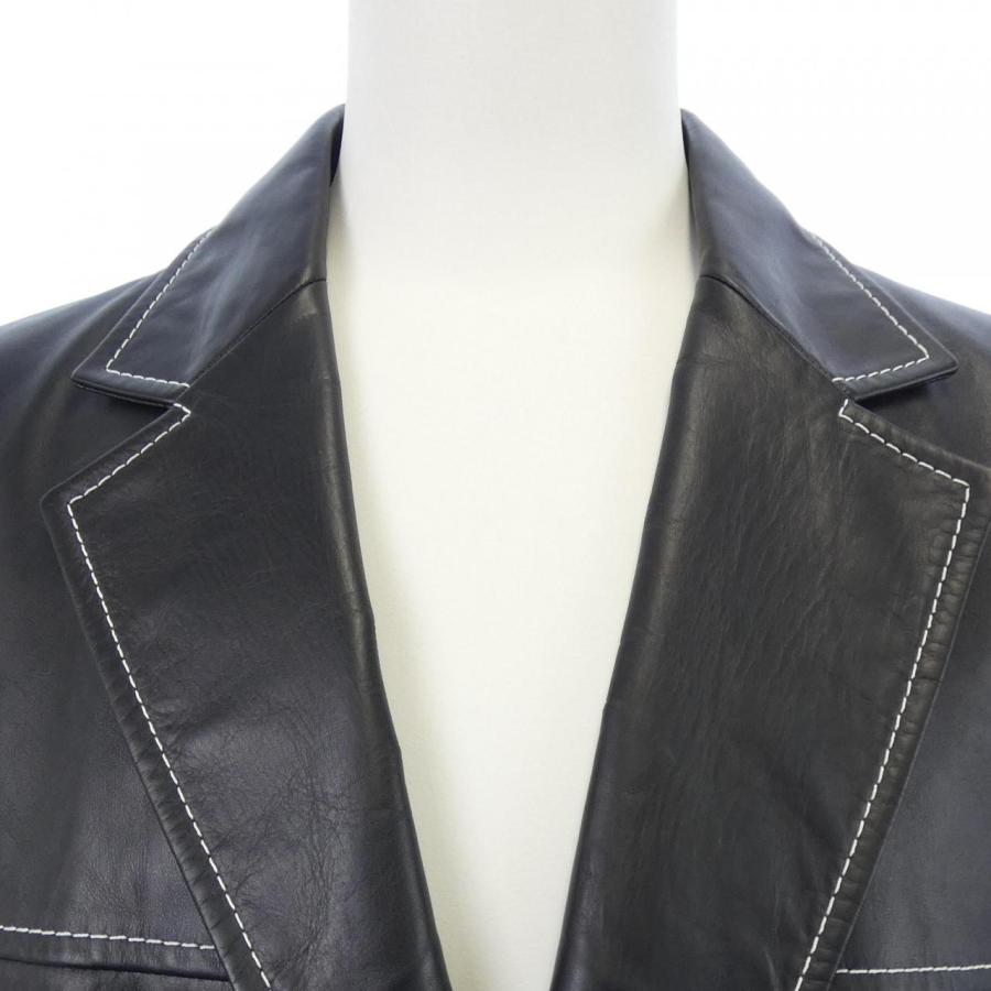 ヴェルサーチェ VERSACE A85136 レザージャケットの画像