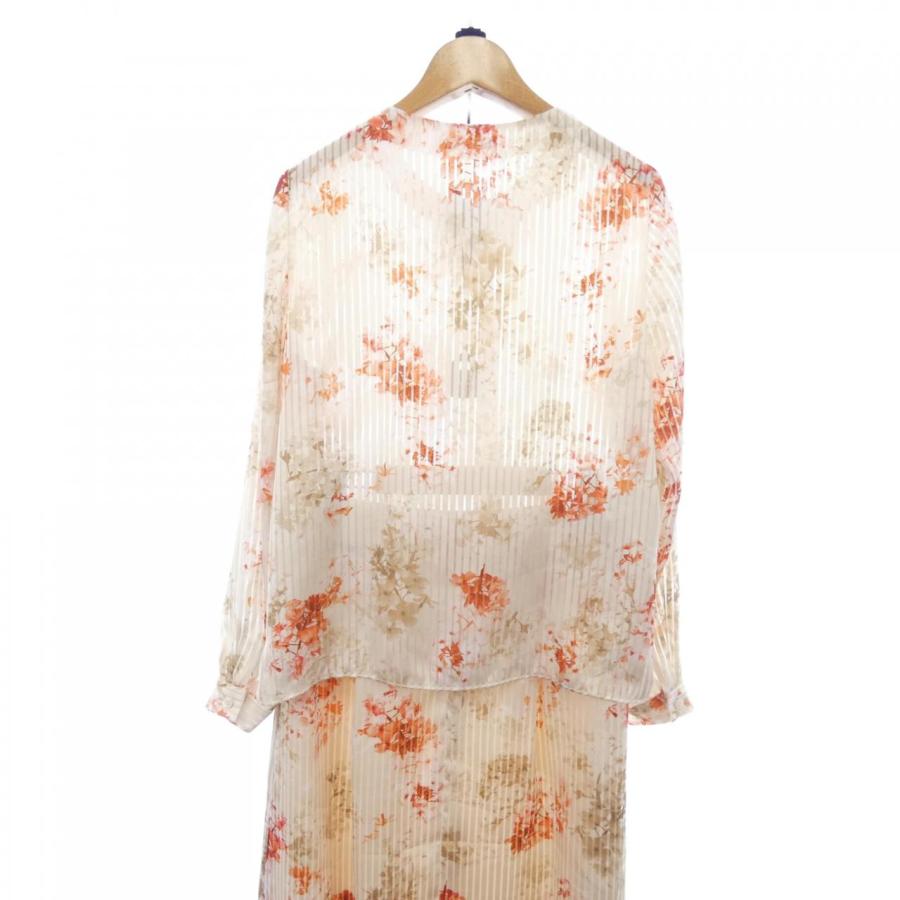 アクアスキュータム　セットアップ Aquascutum アクアスキュータム レディース セットアップ サイズ