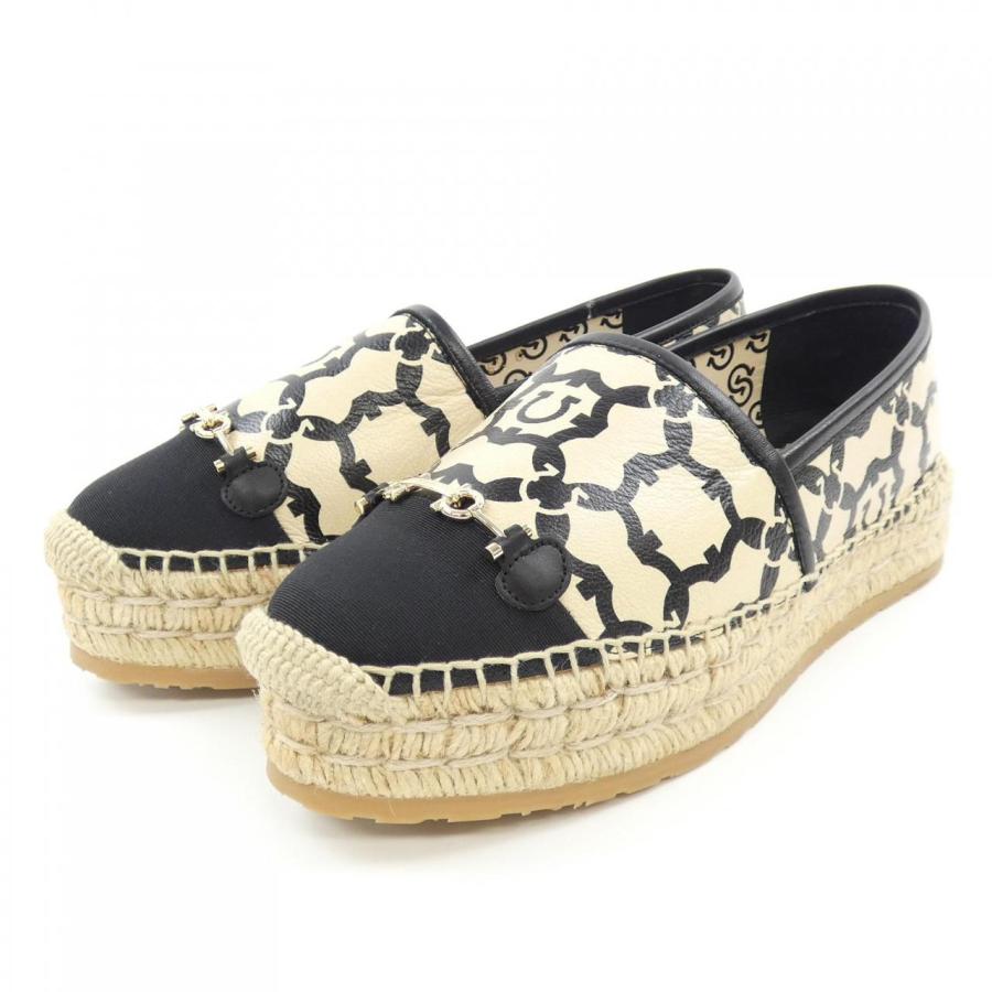 【新品未使用】サルヴァトーレ フェラガモ PREITA ラバーシューズ 7 サルヴァトーレフェラガモ SALVATORE FERRAGAMO シューズ : KOMEHYO
