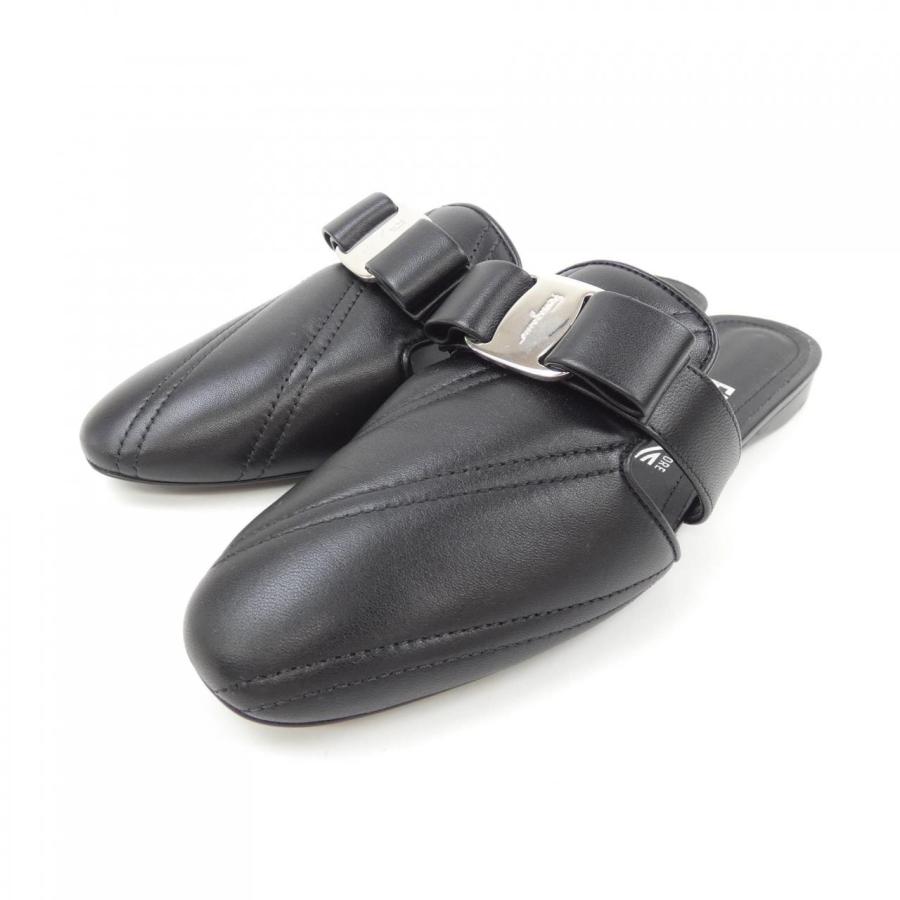 サルヴァトーレフェラガモ SALVATORE FERRAGAMO サンダル