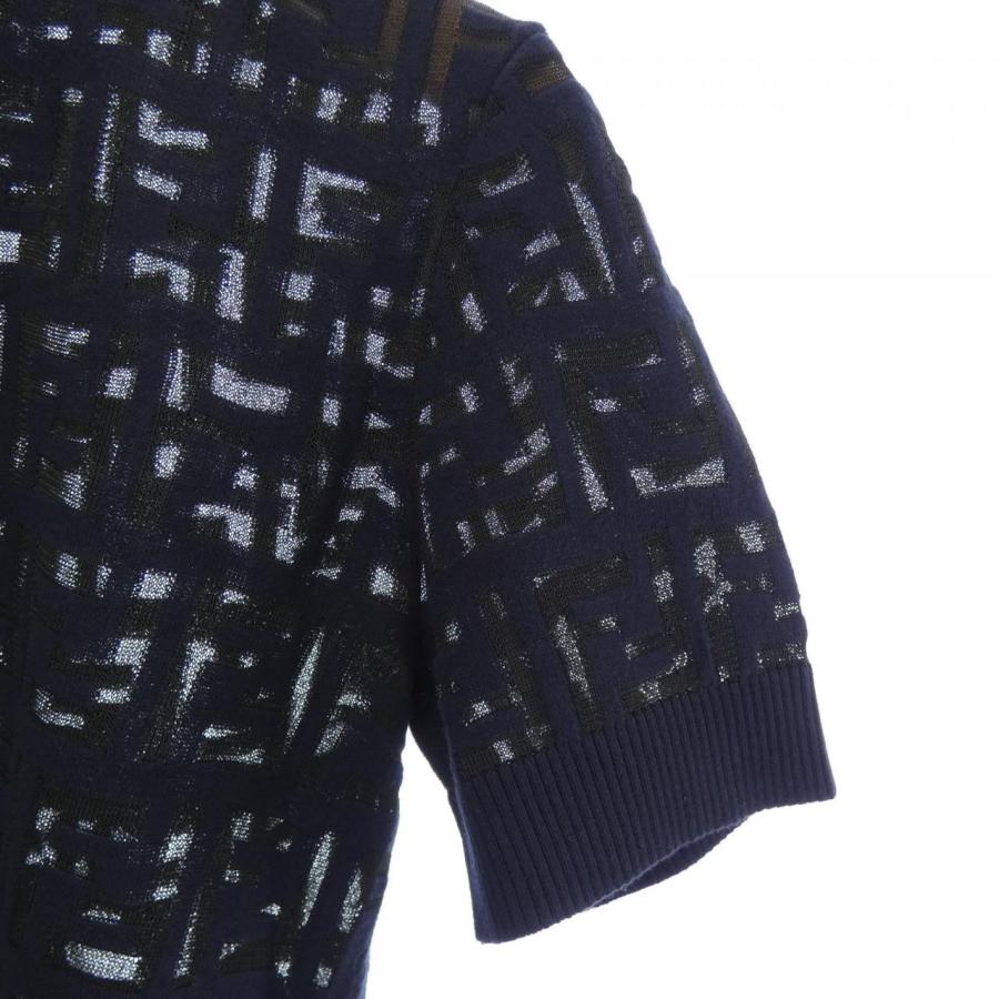 フェンディ FENDI FZY793 A7U3 ニットの画像