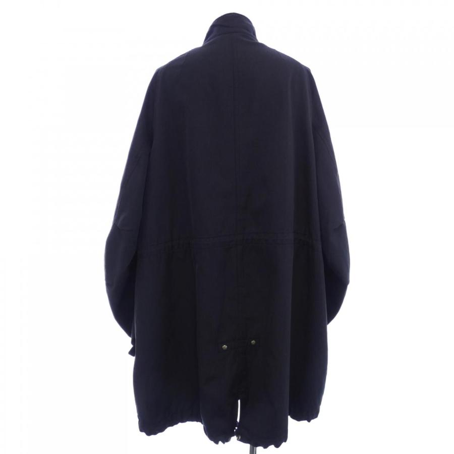 新品未使用　ヴィズヴィム　トレンチコート　visvim　正規店購入品 VIS（ビス） トレンチコート コート 「定番人気」「撥水/UVケア」後ろ
