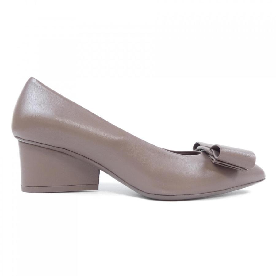 サルヴァトーレフェラガモ SALVATORE FERRAGAMO パンプス : KOMEHYO