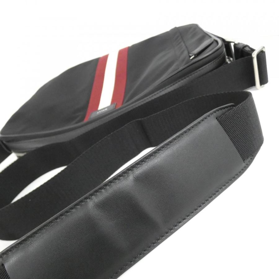 【新品】バリー CODE MESS ZIP ショルダーバッグの画像