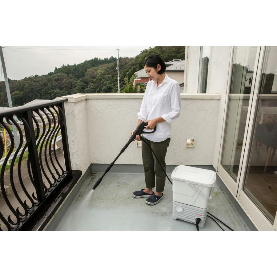 アイリスオーヤマ タンク式高圧洗浄機 ホワイト SBT−412N