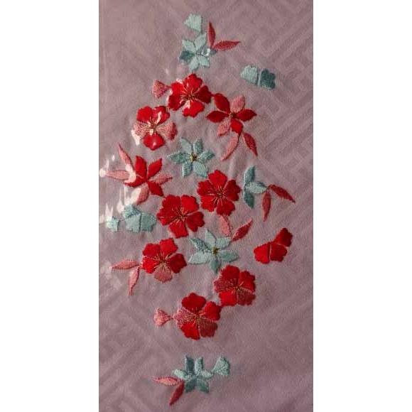 ◎七五三用子供刺繍半襟桜ポリエステル100％ピンク地刺繍糸レーヨン100