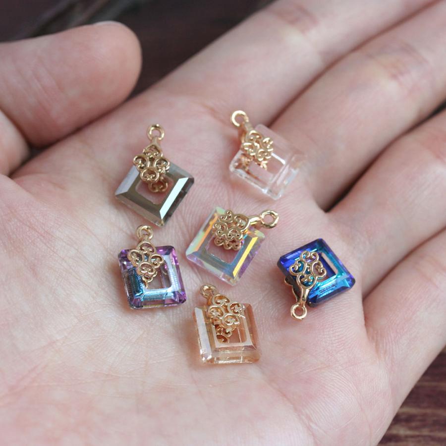 クリスタルチャーム スクエア 1個 アクセサリーパーツ ピアス 