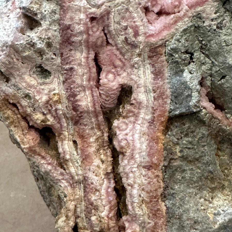 インカローズ ロードクロサイト スタラクタイト 原石 置石 標本 アルゼンチン産 天然石 |  | 16