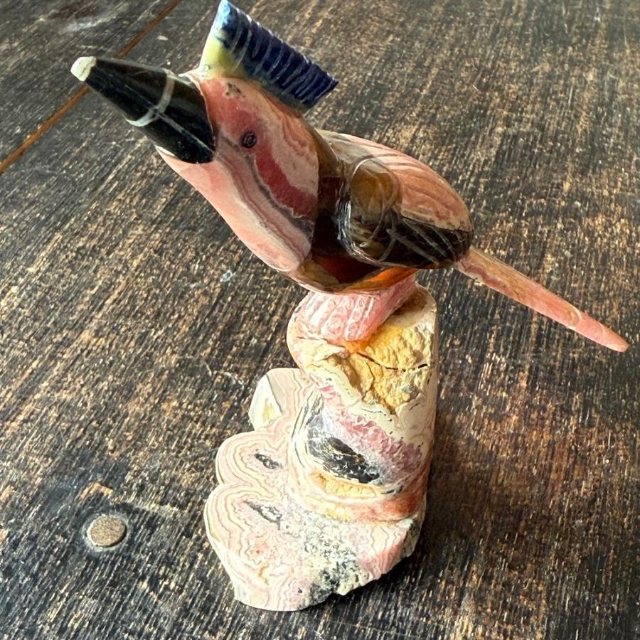 インカローズ 天然石 パワーストーン ロードクロサイト 原石 彫刻 鳥 置物 送料無料 インテリア 人気 誕生石 7月 かわいい ギフト プレゼント 554 |  | 02