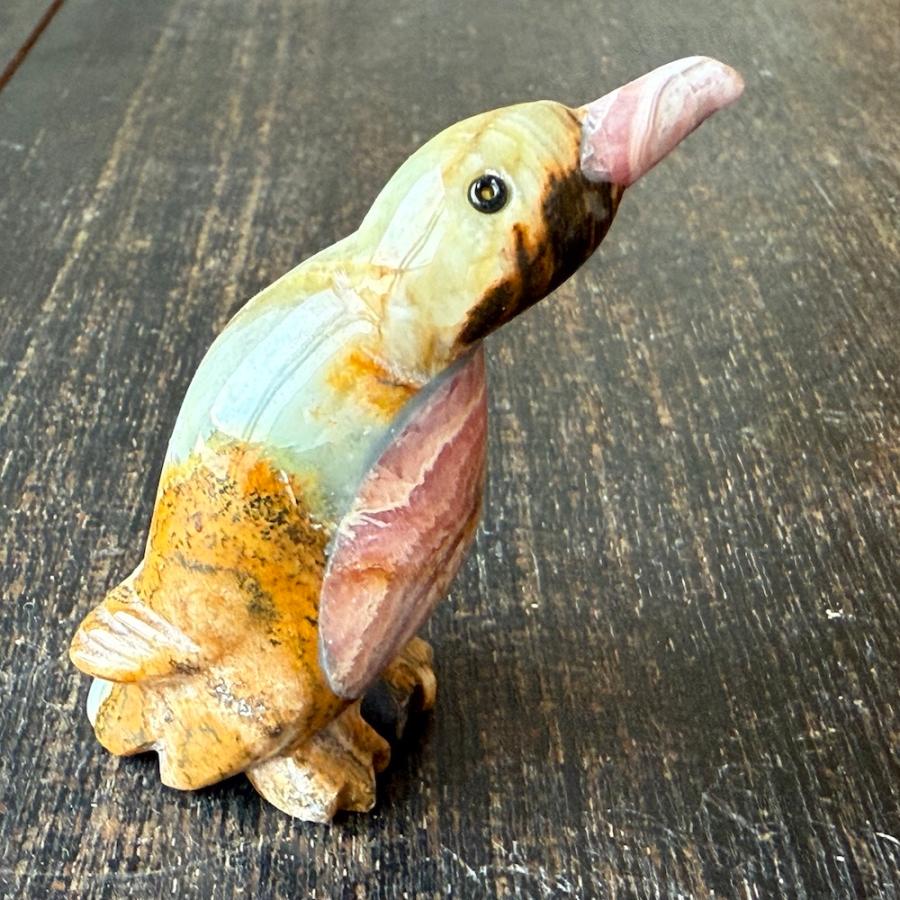 インカローズ ロードクロサイト 原石 天然石 パワーストーン 鍾乳石 鉱物 鉱石 置き石 ペンギン 鳥 置物 鳥の置物 ペンギンの置物 581 | 