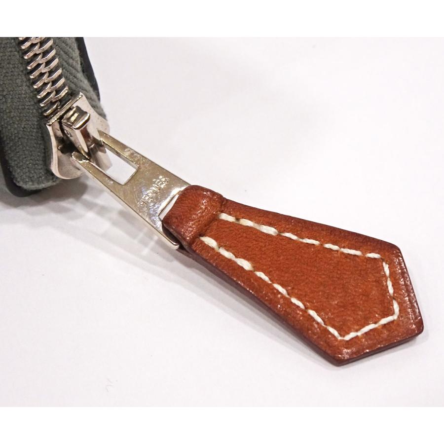 【質コニシ】【HERMES/エルメス】アザップシルクイン コンパクト 財布 B刻印/2023年 グレー系 シルバー金具 箱付き【送料込み】l0901gの画像