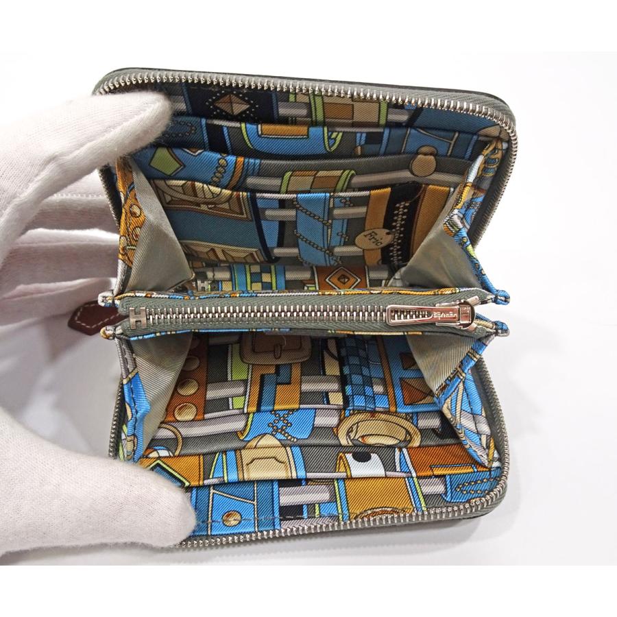 【質コニシ】【HERMES/エルメス】アザップシルクイン コンパクト 財布 B刻印/2023年 グレー系 シルバー金具 箱付き【送料込み】l0901gの画像