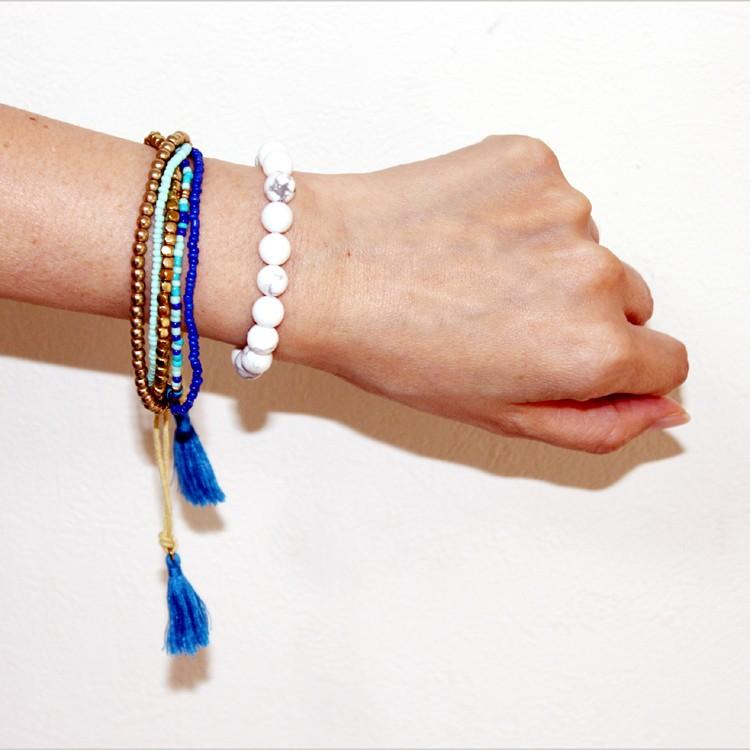 おしゃれ度 運気アップ 総天然石パワーストーンブレスレット2本セット ハウライト 浄化 オニキス 魔よけ 各８ミリ珠 ２４粒プレゼントに最適 Pb2 01 Koodory Cafe 通販 Yahoo ショッピング