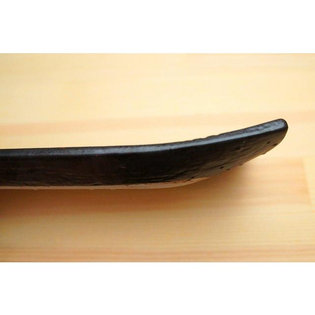 美濃焼 日本製 茶金散らし砂目焼き物皿 和食器 長皿 長角皿 焼き物皿 さんま皿 サンマ さんま 秋刀魚 刺身 寿司 オードブル 黒 金 ブラック |  | 03