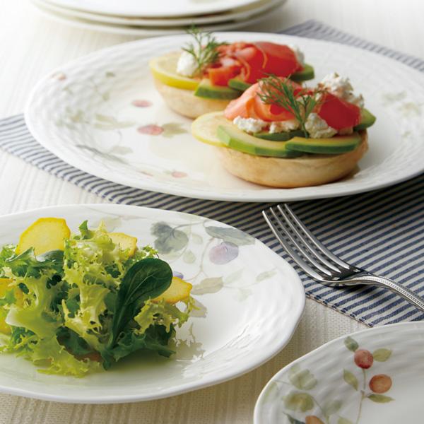 ナルミ NARUMI ルーシーガーデン アソートケーキセット 96010-23093P 大皿 小皿 ケーキ パン ギフト プレゼント 結婚御祝 内祝 引出物 ボーンチャイナ |  | 01