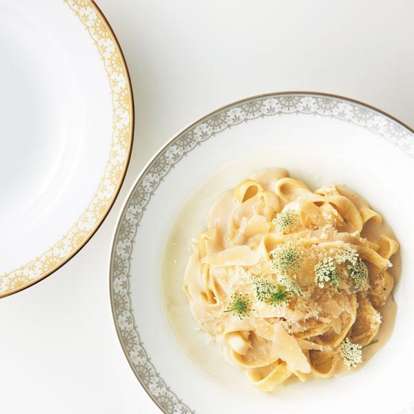 ナルミ NARUMI アウアンド プティ Au＆Pt ペアパスタプレート 約23cm 41377-33212 洋食器 カレー シチュー ゴールド プラチナ 御祝 ファインチャイナ ギフト |  | 02