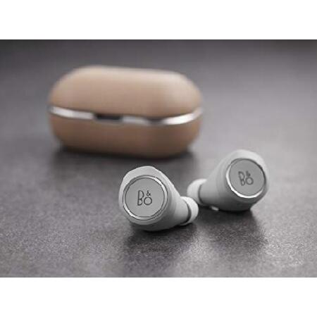 Bang ＆ Olufsen 完全ワイヤレスイヤホン Beoplay E8 2.0 防塵/防滴/NFMI/AAC対応/Qi充電対応/通話対応 ナチュラル Olufsen Beoplay E8 完全ワイヤレスイヤホン 防塵/防滴/NFMI/AAC対応/Qi充電対応/通話対応
