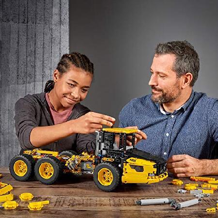 激安販壳ショップ LEGO Technic 6x6 Volvo Articulated Hauler (42114) Building Kit， Volvo Truck Toy Model for Kids Who Love Construction Vehicle Playsets， New 2020 (2，193
