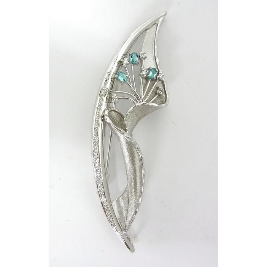 税込 の綺麗なネオンブルー天然パライバトルマリン3石入り18金ホワイト製ブローチ中央宝石研究所さんのx線分析鑑別書付き 卸価格でご奉仕送料無料