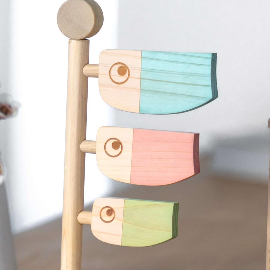 五月人形 コンパクト おしゃれ 兜 かわいい シンプル てづくり 木製 国産 天然木 モダン 5月人形 室内飾り ことの木製鯉のぼり 0502 |  | 07