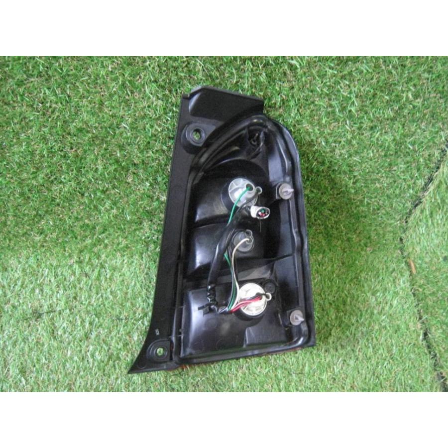 ダイハツ　エッセ　　 フルLED テールランプ　L235S 　ESSE 弱難あり ダイハツ エッセ 自作 フルLED テールランプ アクリル板 左右