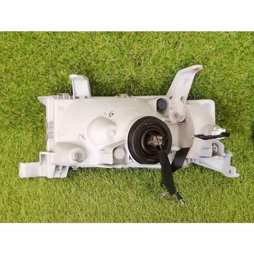 トヨタ BB NCP30 NCP31 純正ヘッドライト 左右セット トヨタ☆bB NCP31 純正 右ヘッドライト 77162 : 株式会社コトブキ