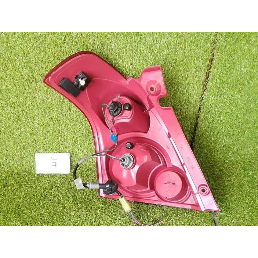 スイフトスポーツ　純正テールライト　スイスポ ZC33Sスイフトスポーツ 純正テールランプ