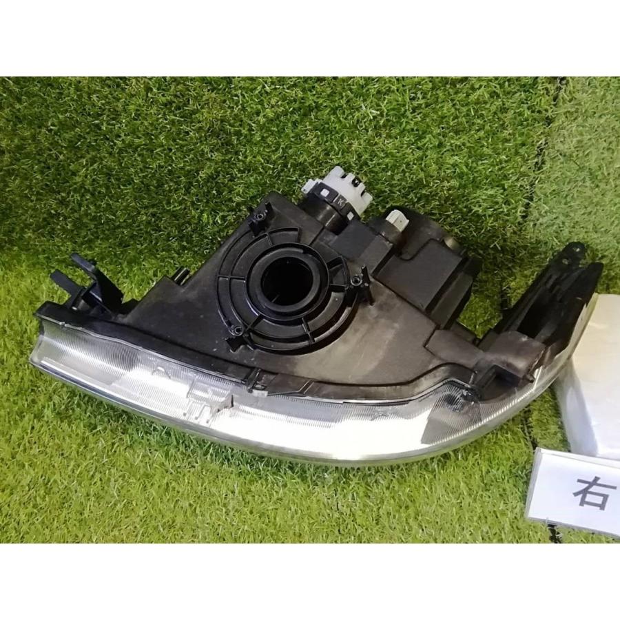 スズキ☆ワゴンR スティングレー 純正 右ヘッドライト 100-59191