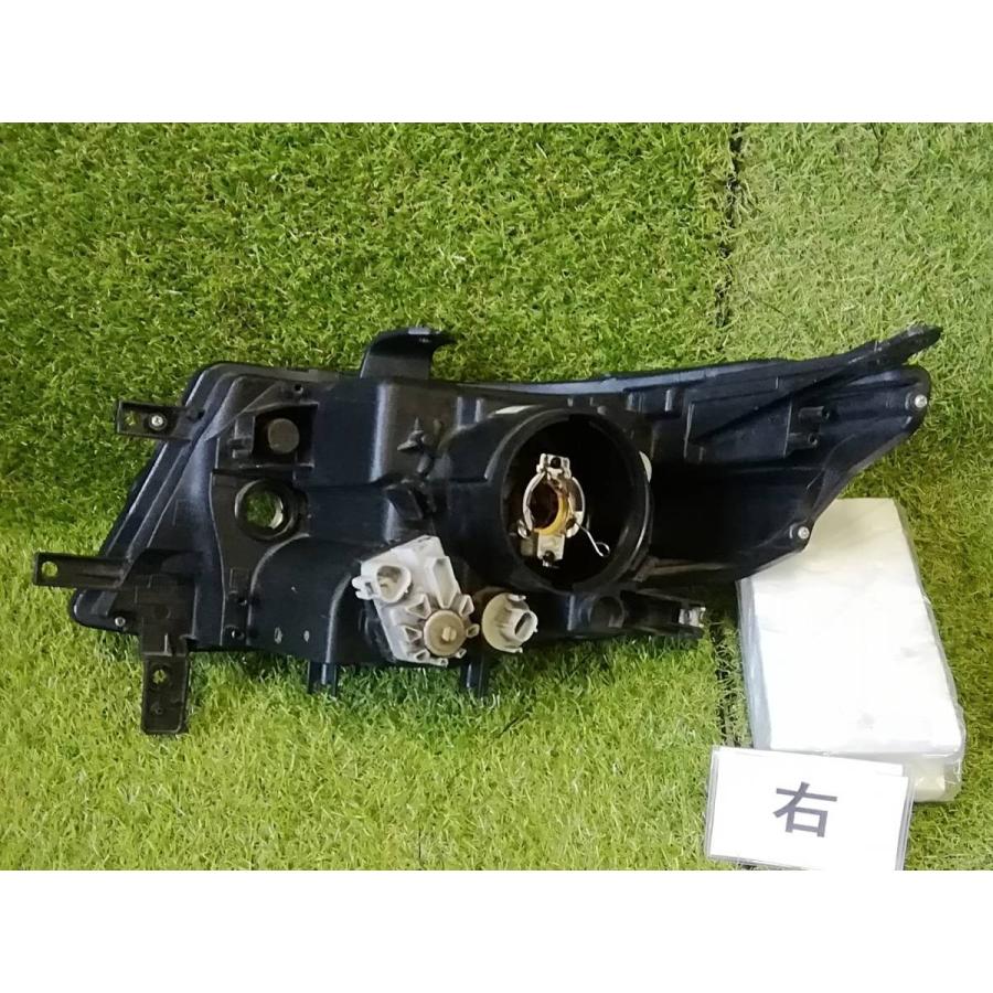 スズキ☆ワゴンR スティングレー 純正 右ヘッドライト 100-59191