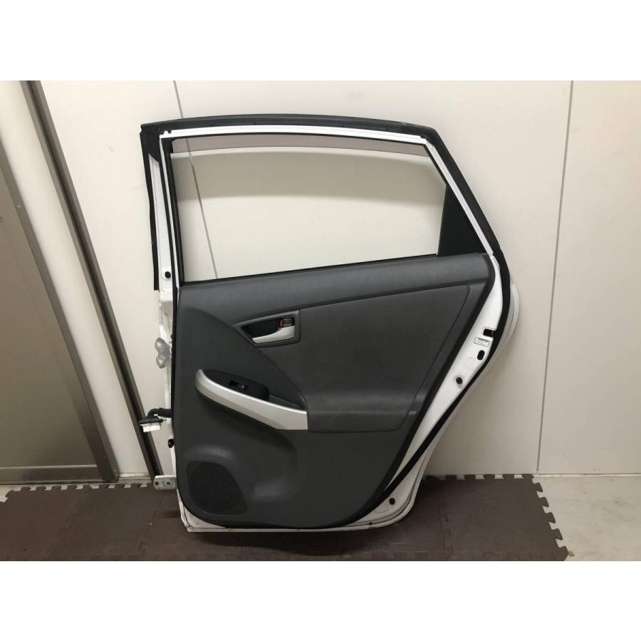 トヨタ☆プリウス ZVW30 純正 右リアドア ホワイト 【個人宅配送不可