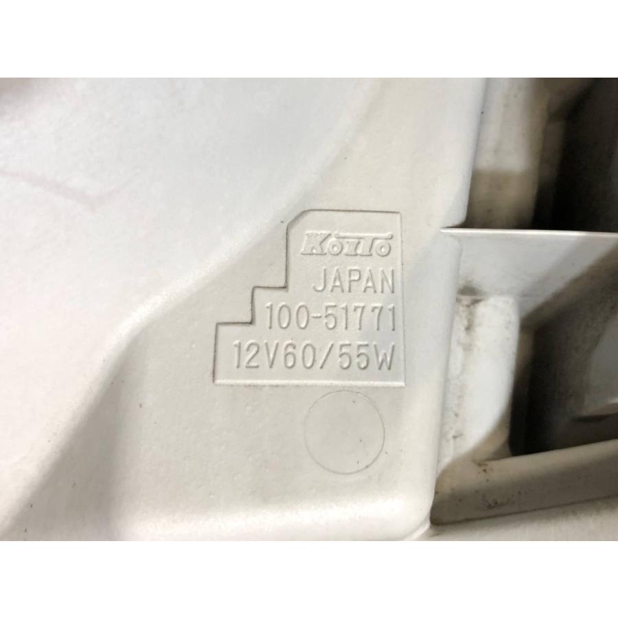 ダイハツ☆ハイゼットカーゴ S320V 右ヘッドライト KOITO 100-51771