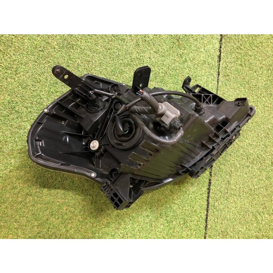 日産☆ティーダラティオ SC11 純正 左ヘッドライト STANLEY P7779