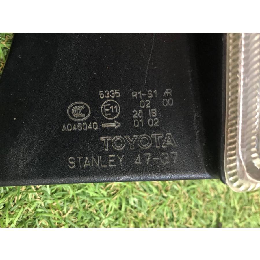 トヨタ☆プリウス 30系 前期 純正 右テールライト STANLEY 47-37