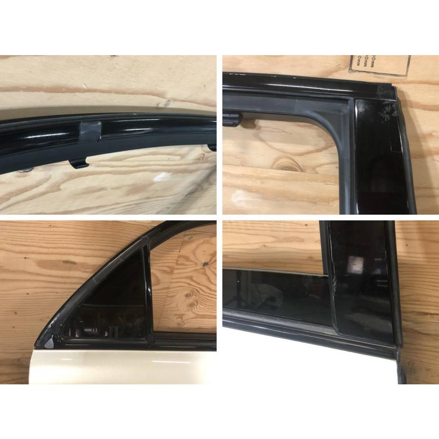 トヨタ☆クラウン マジェスタ UZS186 右リアドア ホワイトパール