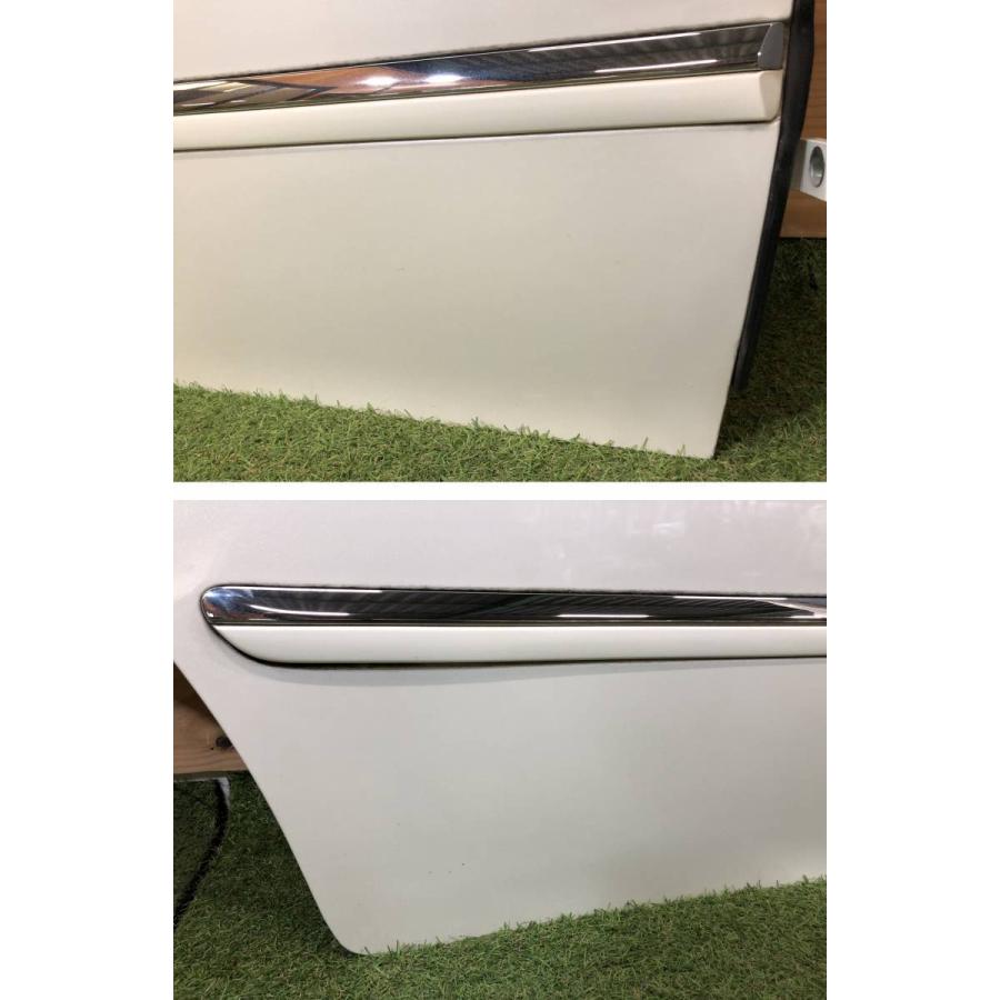 トヨタ☆クラウン マジェスタ UZS186 右リアドア ホワイトパール
