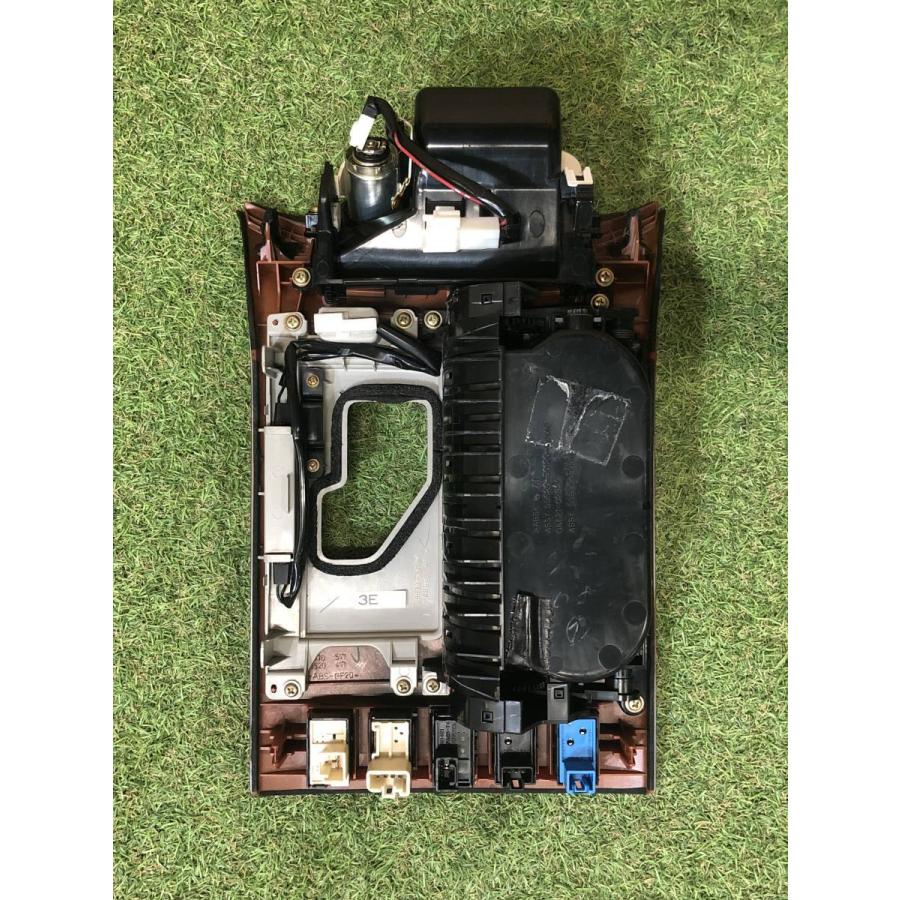 トヨタ☆クラウン マジェスタ UZS186 木目調 センターパネル／シフト