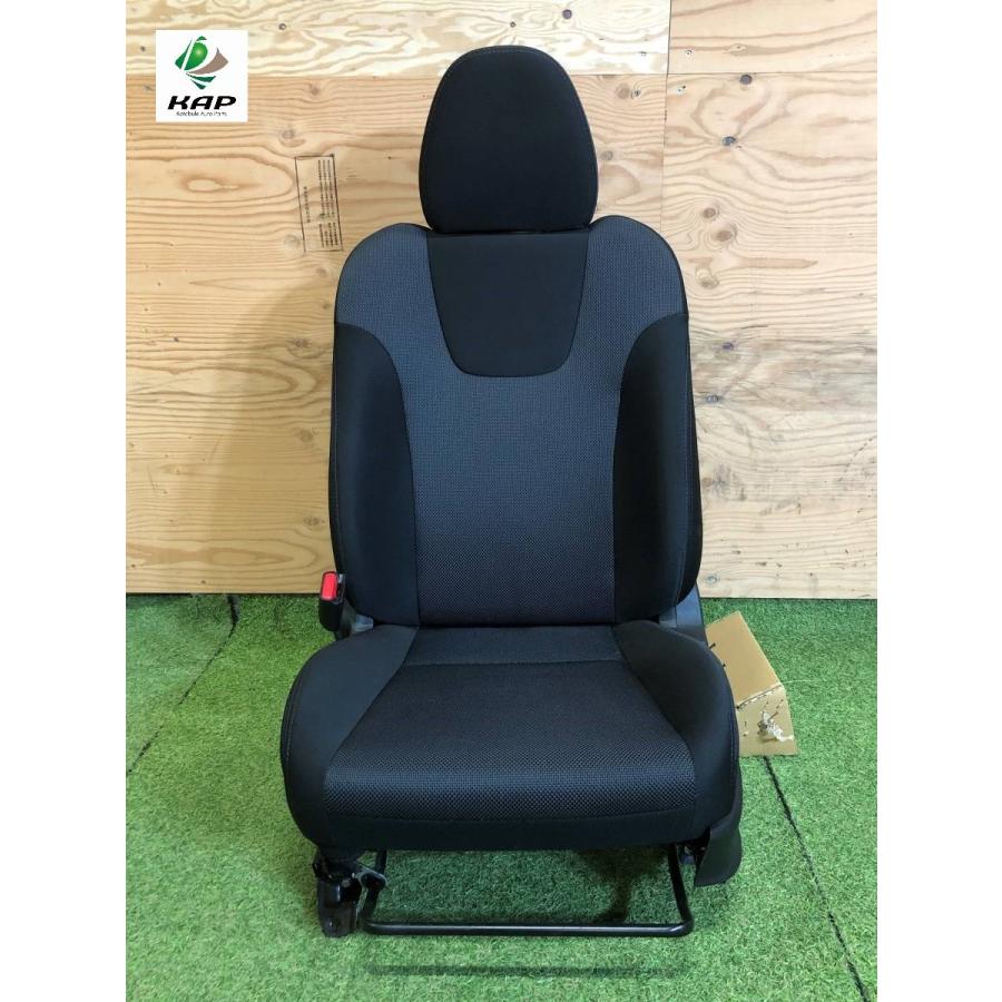 ヤン・デ・ボン監督、ビル・パクストン直筆サイン入り映画プレスシート