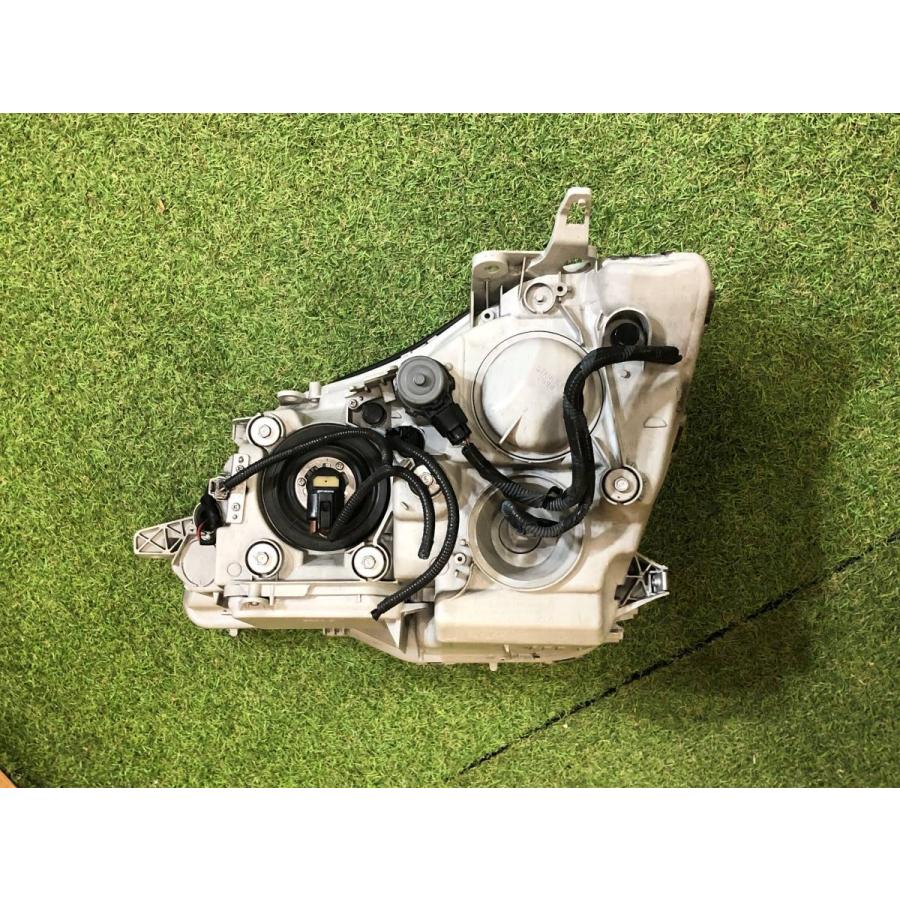 トヨタ☆クラウン ロイヤル GRS180 純正 HID 右ヘッドライト STANLEY