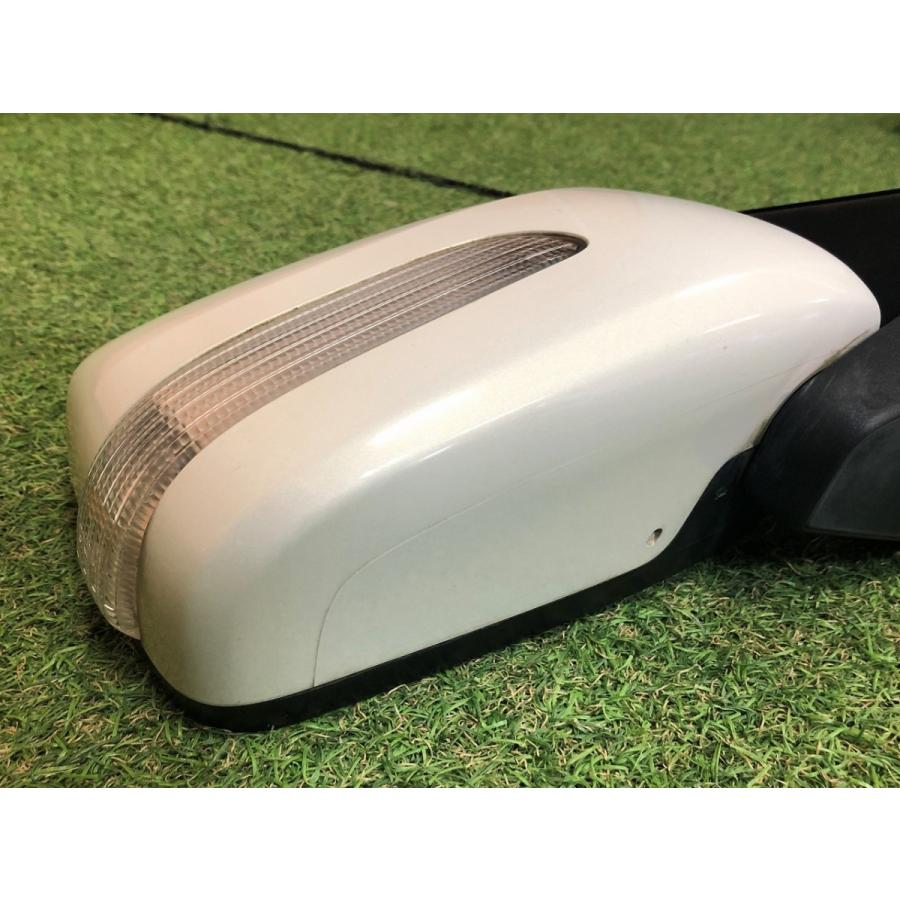 タントダイハツミラー右　パールホワイト ダイハツ☆タント L375S 純正 右ドアミラー パールホワイトIII／W24 SR
