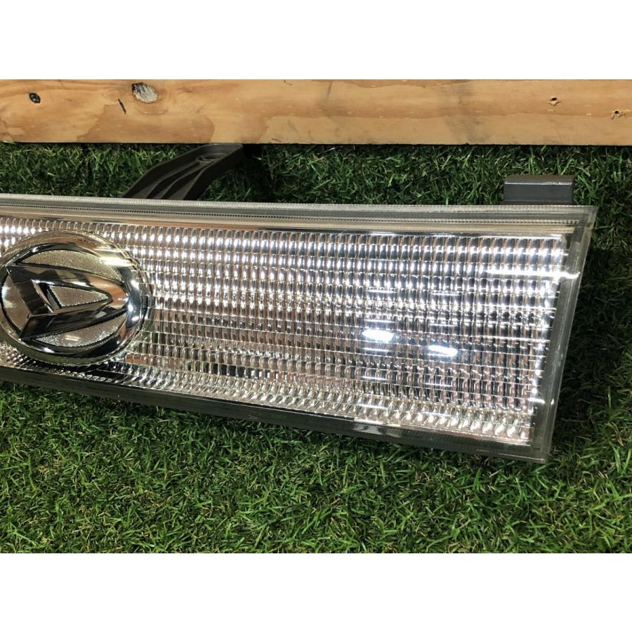 ダイハツ☆タント カスタム L350S 純正 フロントグリル KOITO 422