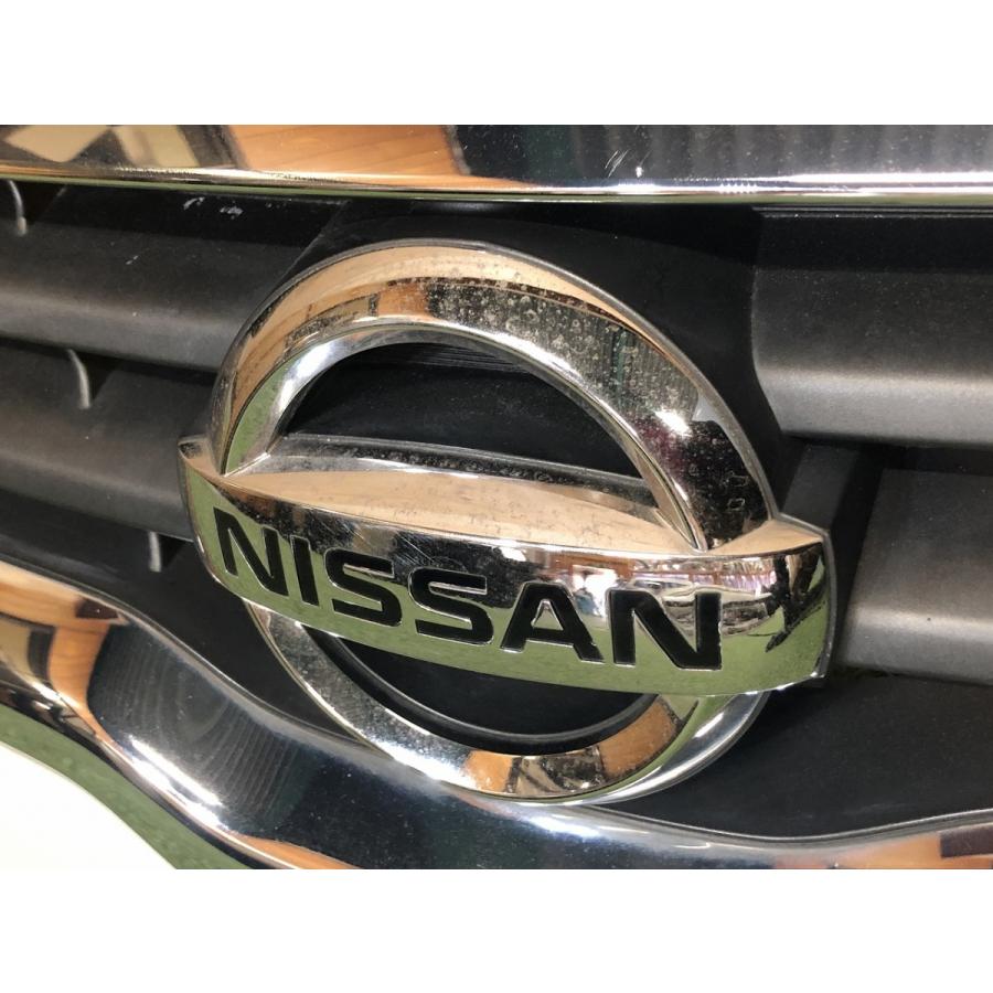 アクセサリー 日産☆セレナ C25 純正 フロントグリル ホワイトパール／QX1