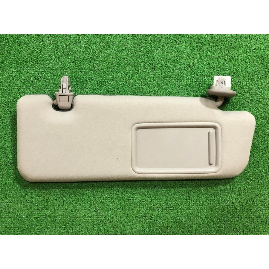 トヨタ☆プリウス 30系 運転席／右 助手席／左 サンバイザー セット