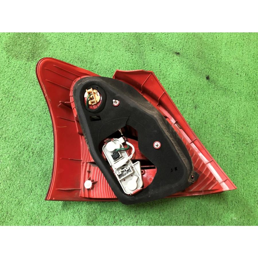 トヨタ純正 KSP130/NSP130/ヴィッツ 中期 テールライト右KOITO トヨタ純正 KSP130/NSP130/ヴィッツ 中期 テールライト右KOITO