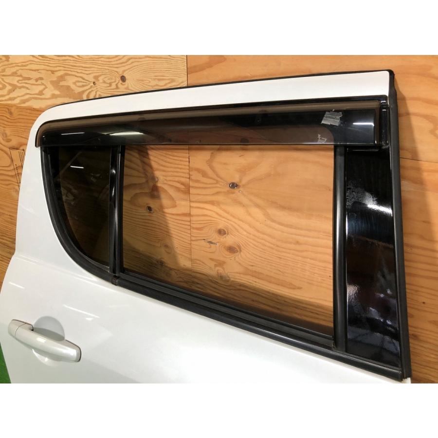 スズキ☆スイフト スポーツ ZC32S 右リアドア スノーホワイトパー／ZMT