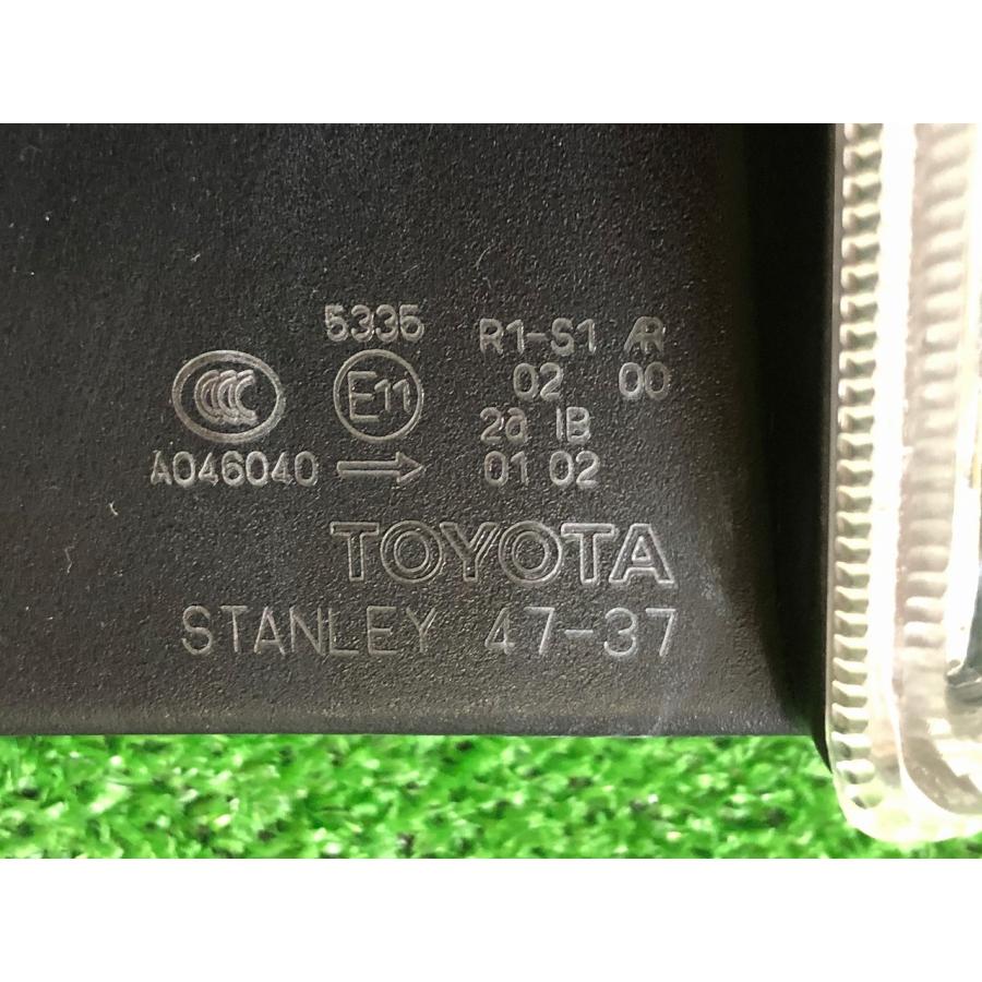 トヨタ プリウス ZVW30 純正 テールランプ 右 STANLEY 47-55 トヨタ☆プリウス ZVW30 純正 右テールライト STANLEY P8007/47