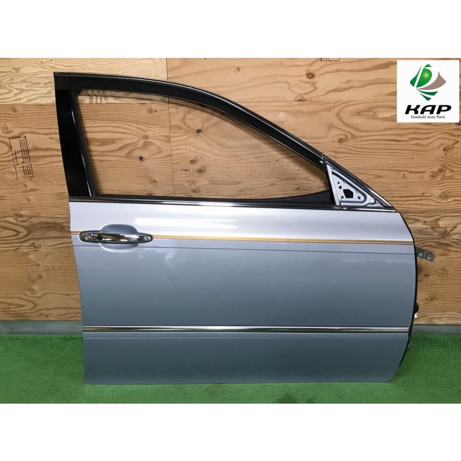 トヨタ☆クラウン アスリート GRS180 純正 右フロントドア